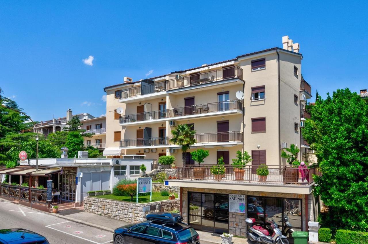Apartments Niko Crikvenica Exterior photo